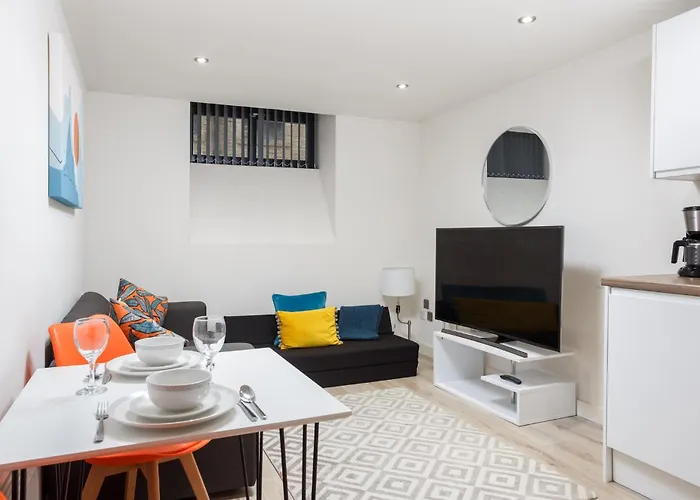 One-bedroom In Conditioning House 아파트