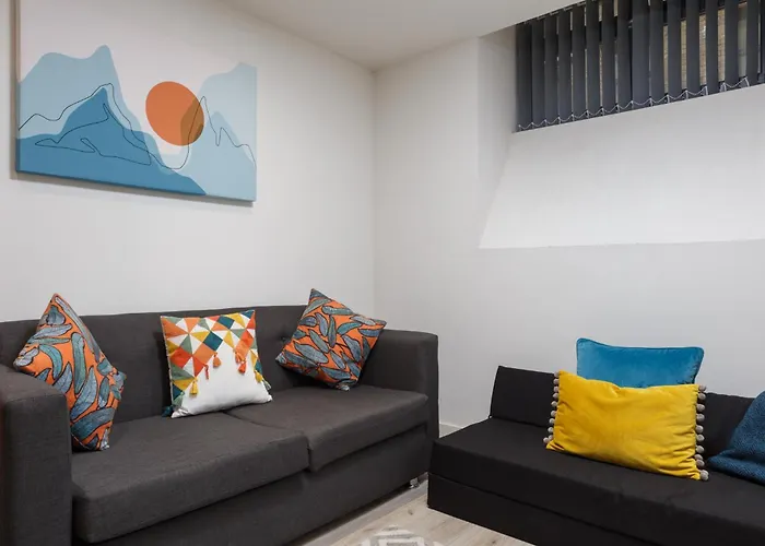 One-bedroom In Conditioning House * Bradford (West Yorkshire)