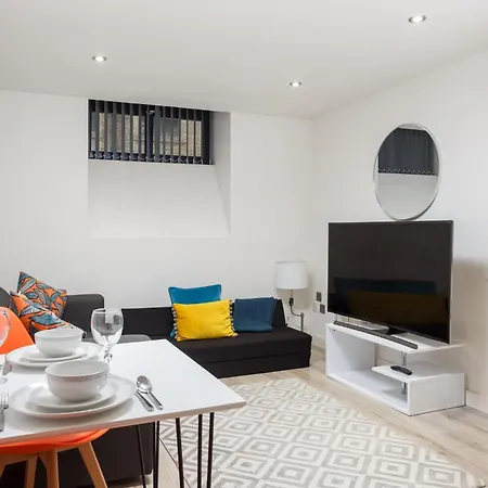 One-bedroom In Conditioning House 아파트